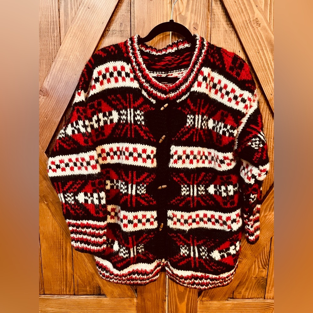 One of a kind find! Scandinavian Button-up CARDIGAN Sweater Jacket♥️ 🖤